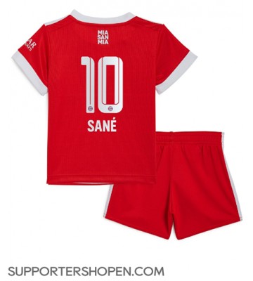 Bayern Munich Leroy Sane #10 Hemmatröja Barn 2022-23 Kortärmad (+ korta byxor)